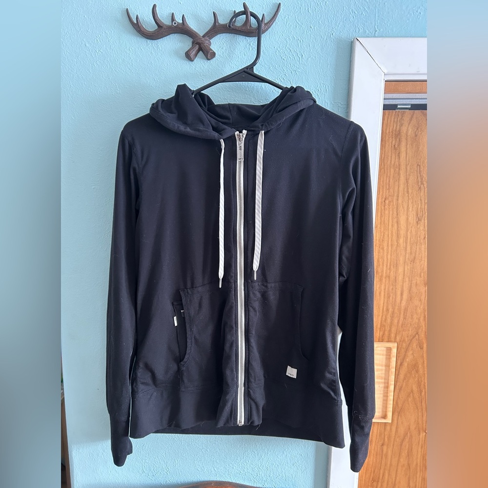 Vuori women’s Halo Performance Hoodie